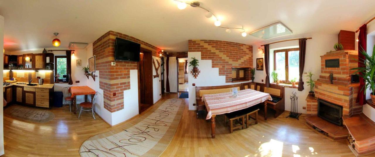 Casa Zollo Leilighet Sălişte Eksteriør bilde