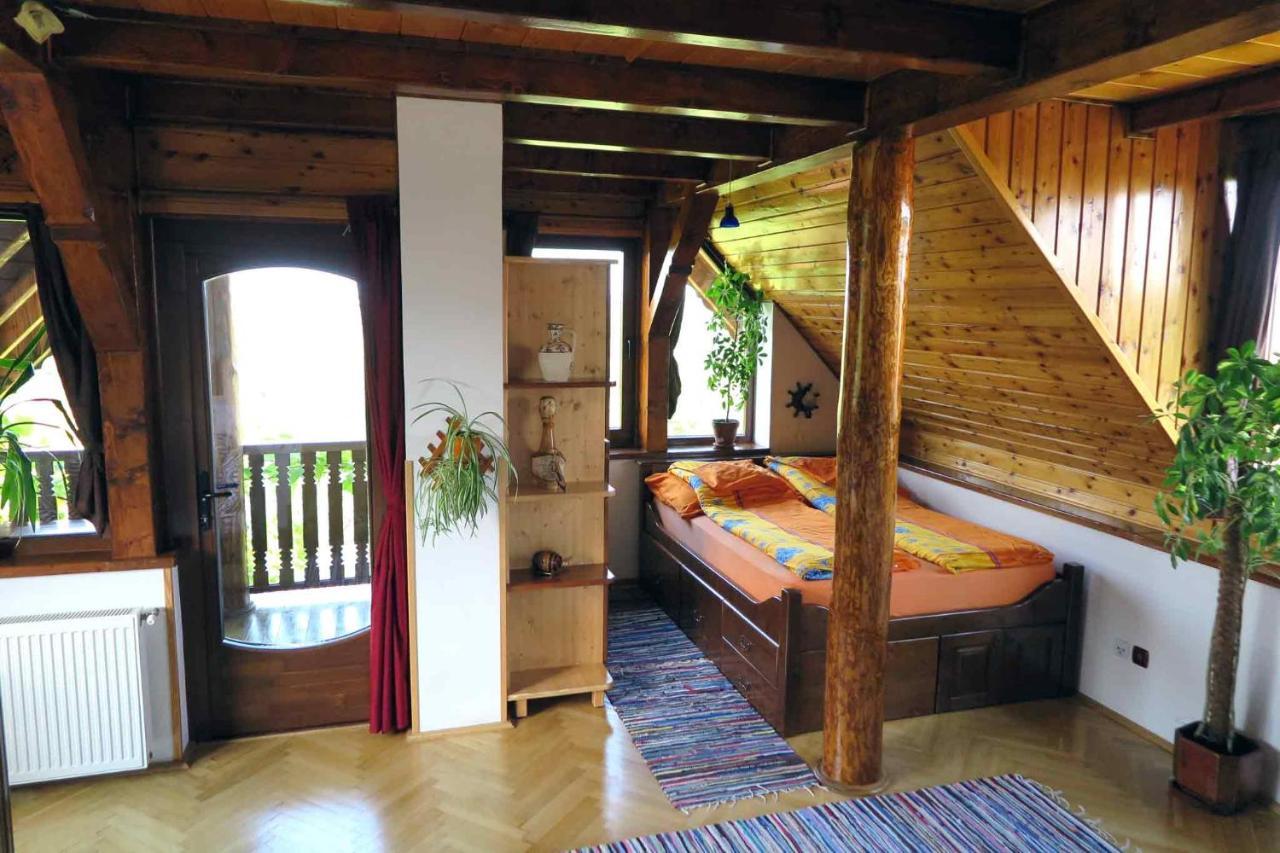 Casa Zollo Leilighet Sălişte Eksteriør bilde
